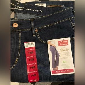 Signature by Levi bootcut jeans